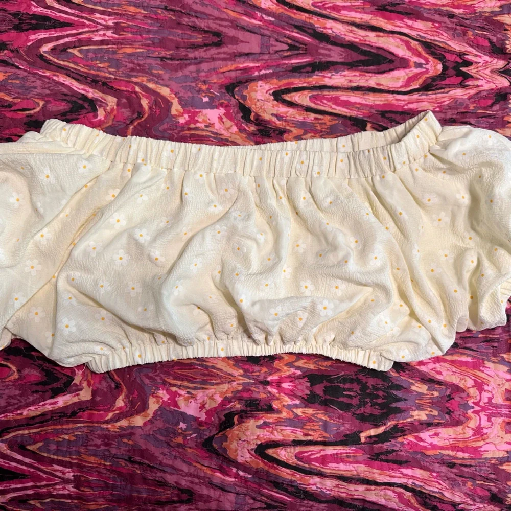 Showpo daisy two piece set - Picture 2 of 6